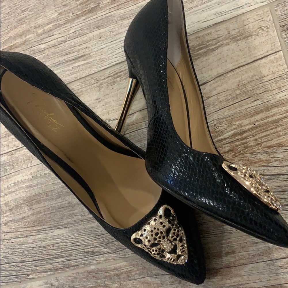 Thalia Sodi black gold heel pumps